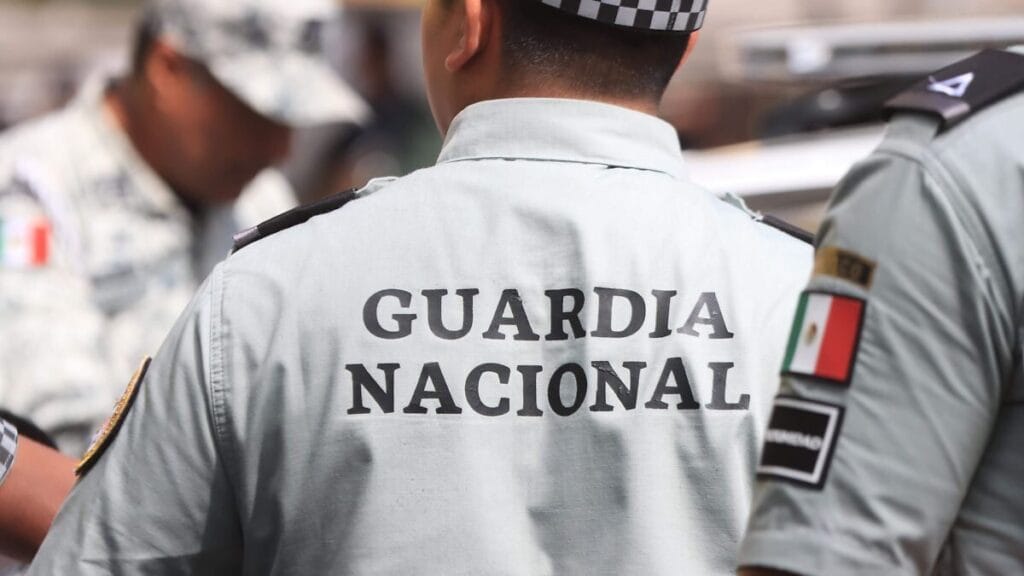 Aseguran tres pipas y 10 mil litros de hidrocarburo en Tuxpan 1 aseguran tres pipas y 10 mil litros de hidrocarburo en tuxpan