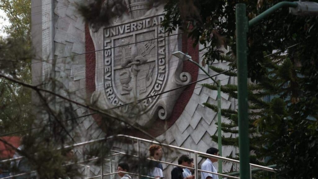 Convocatoria de ingreso UV 2026 en febrero con opciones virtuales y a distancia 1 convocatoria de ingreso uv 2026 en febrero con opciones virtuales y a distancia