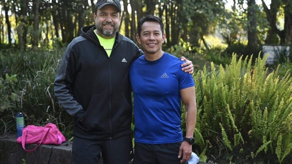 Perros Chochos entrena 80 km semanales en Xalapa para maratones 1 perros chochos entrena 80 km semanales en xalapa para maratones