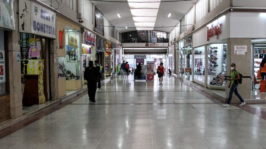 Socióloga alerta sobre precariedad laboral y incumplimiento en México 1 sociologa alerta sobre precariedad laboral y incumplimiento en mexico