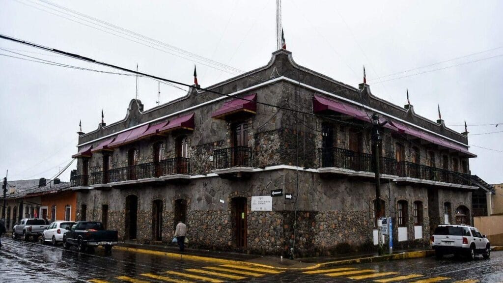 Ayuntamiento de Xico se mudará a Casa Quemada por daños estructurales 1 ayuntamiento de xico se mudara a casa quemada por danos estructurales
