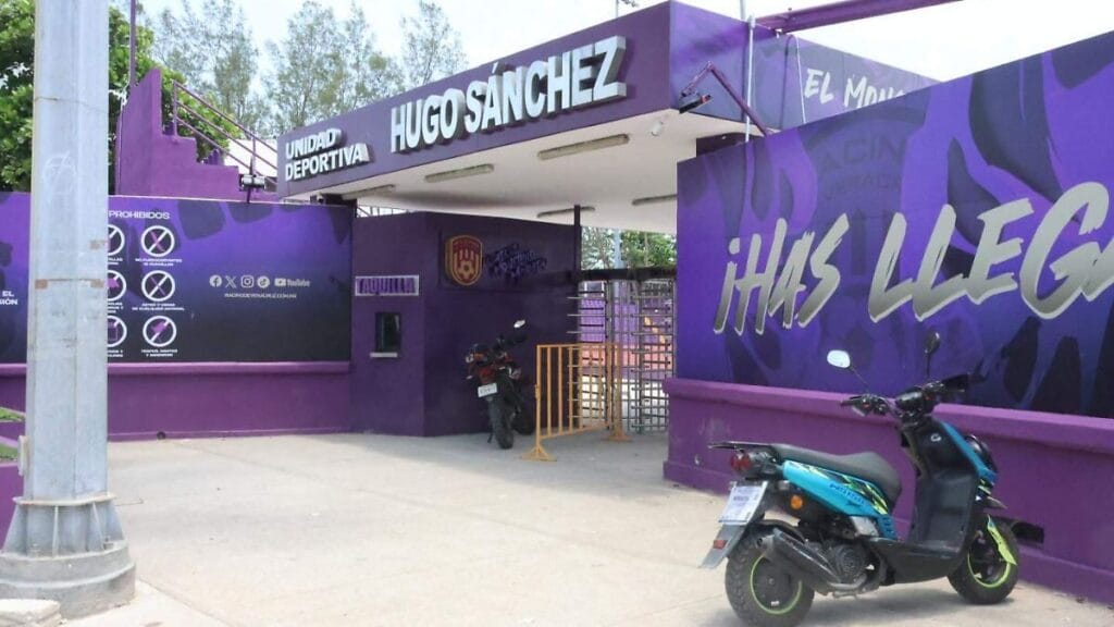 Clausura de la Unidad Deportiva Hugo Sánchez afecta a mil atletas en Boca del Río 1 clausura de la unidad deportiva hugo sanchez afecta a mil atletas en boca del ri