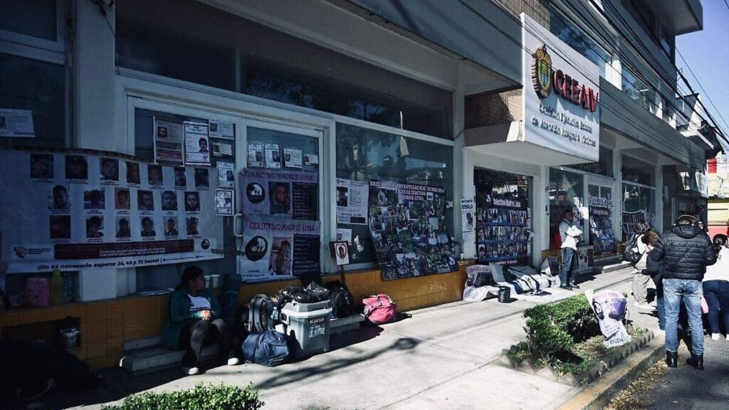 Colectivos de búsqueda bloquean avenida Américas en Xalapa 1 colectivos de busqueda bloquean avenida americas en xalapa