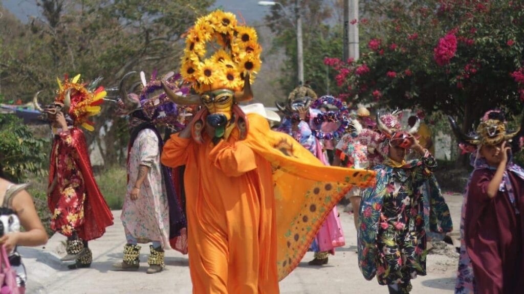 Danza de Almolonga: legado cultural de más de 200 años 1 danza de almolonga legado cultural de mas de 200 anos