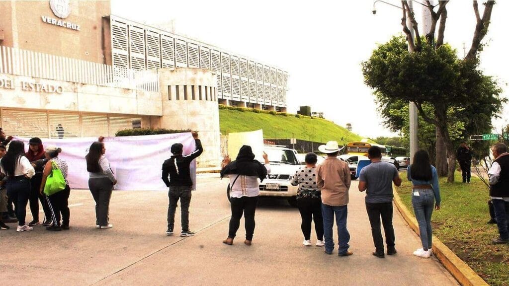 Invasión de terreno en El Tronconal: vecinos bloquean Arco Sur y las fotos son impactantes 1 invasion de terreno en el tronconal vecinos bloquean arco sur y las fotos son im