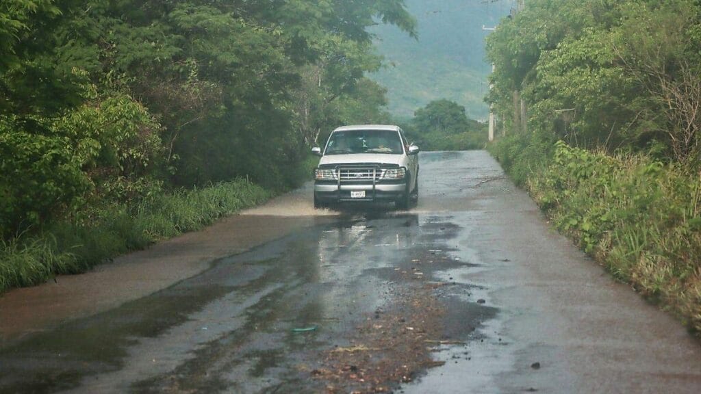 La impactante razón por la que la carretera Espinal-Coyutla ha sido bloqueada ¡No podrás creerlo! 1 la impactante razon por la que la carretera espinal coyutla ha sido bloqueada no