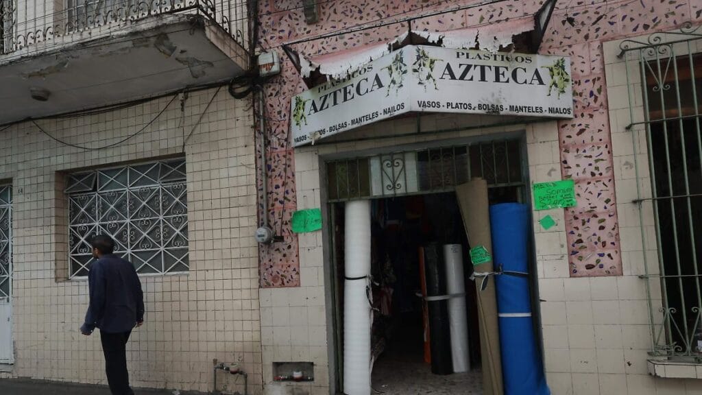 Plásticos Azteca en Pípila: negocio familiar con productos nacionales 1 plasticos azteca en pipila negocio familiar con productos nacionales