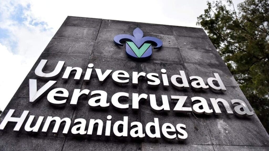 Universidades en Veracruz suspenden clases por bloqueos e incendios 1 universidades en veracruz suspenden clases por bloqueos e incendios